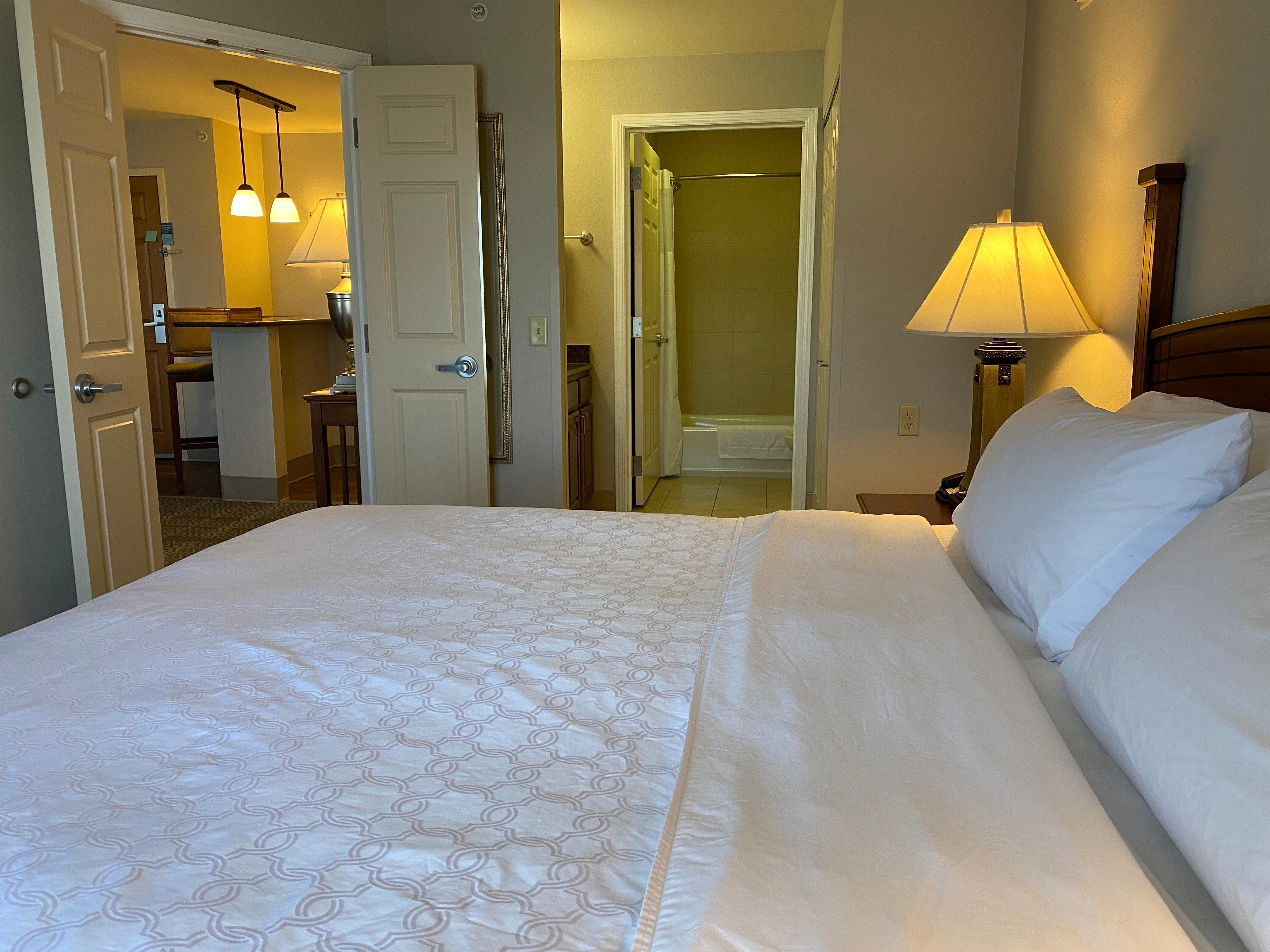 Staybridge Suites Milwaukee West-Oconomowoc By Ihg Ngoại thất bức ảnh