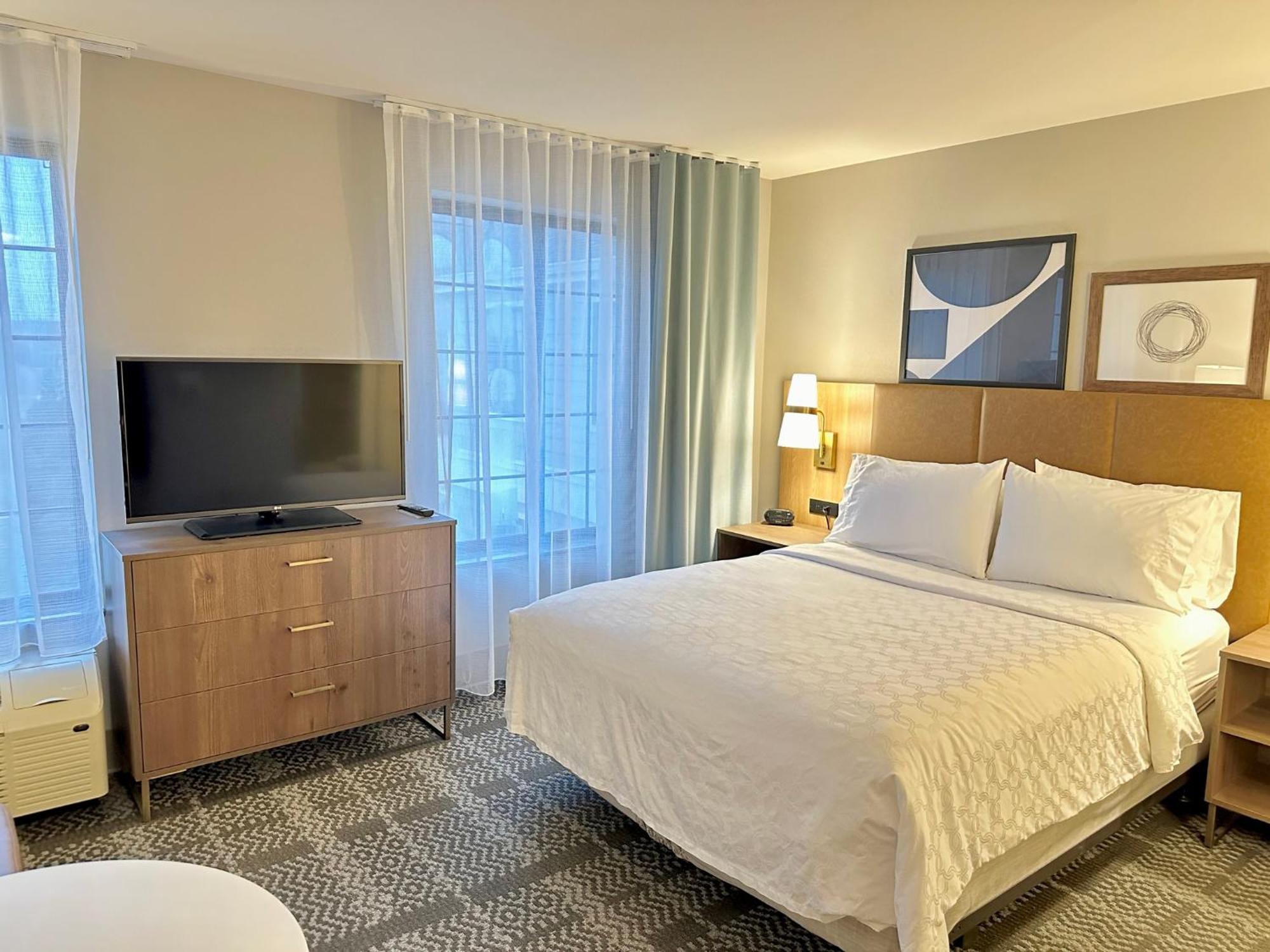 Staybridge Suites Milwaukee West-Oconomowoc By Ihg Ngoại thất bức ảnh