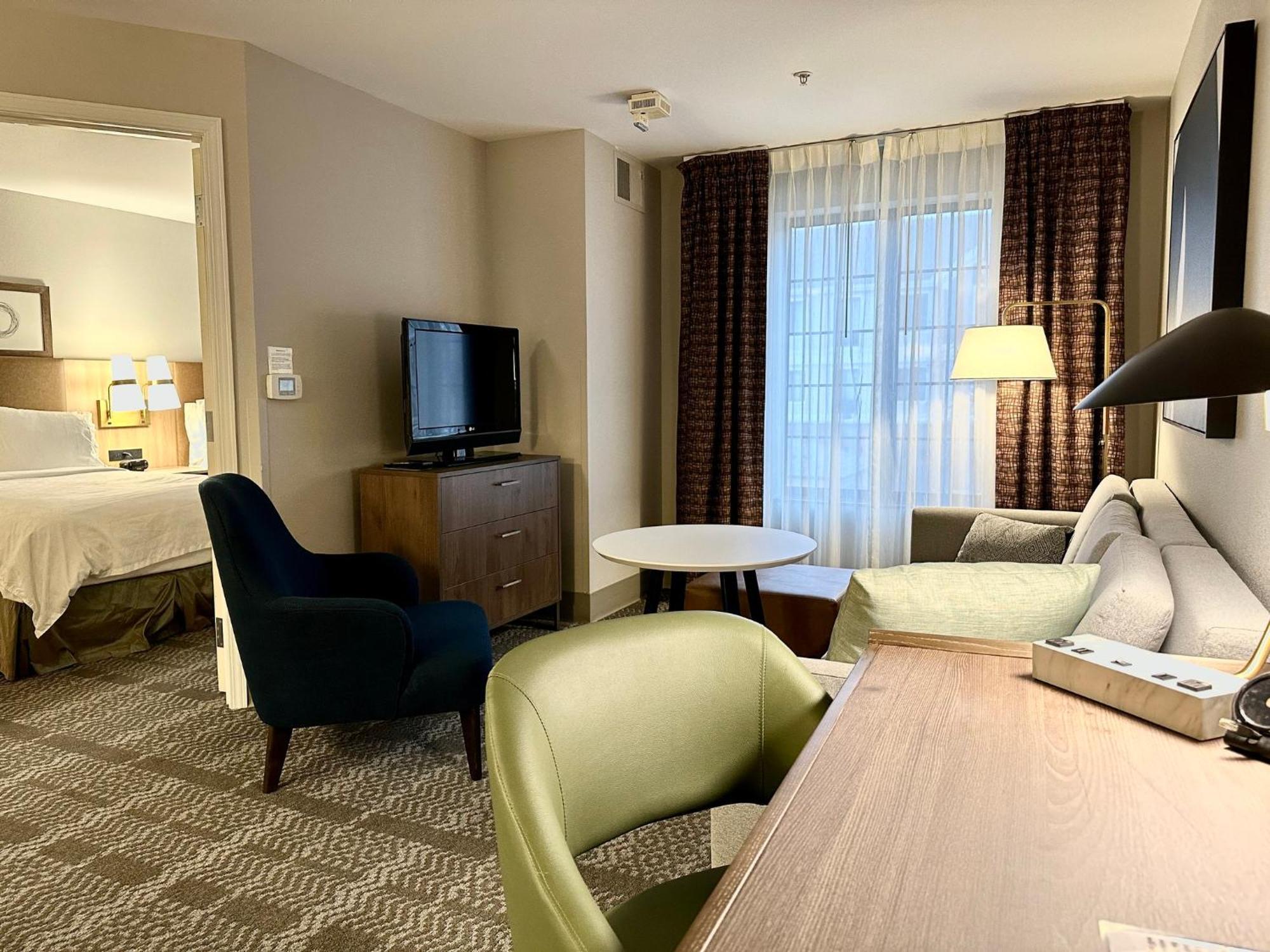Staybridge Suites Milwaukee West-Oconomowoc By Ihg Ngoại thất bức ảnh